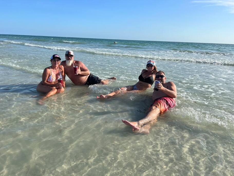 Beachfront Condo On Quiet Treasure Island- 1 Bed St. Pete Beach Luaran gambar