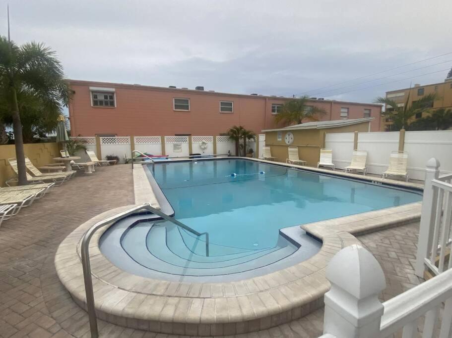 Beachfront Condo On Quiet Treasure Island- 1 Bed St. Pete Beach Luaran gambar